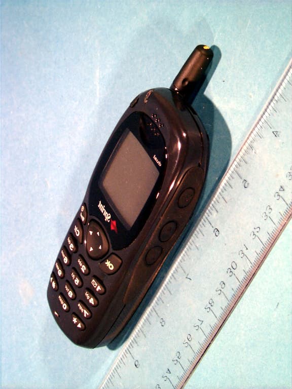 Dual-Band Cellular/PCS Phone (AMPS/CDMA) - FCC ID LXC-E220 - DENSO International America, Inc (2)