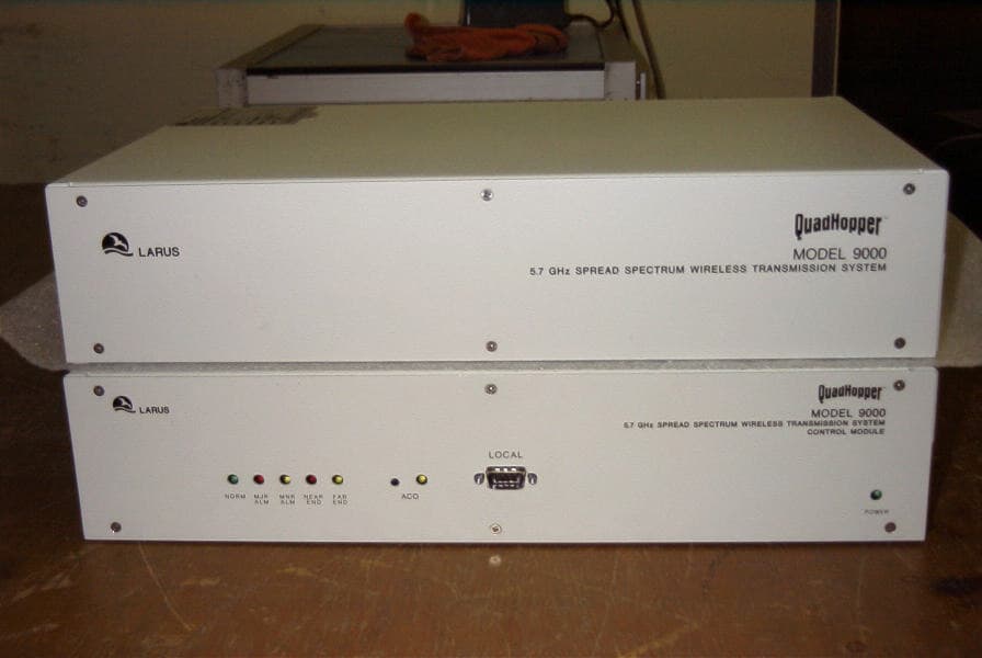 E1/DS1 SPREAD SPECTRUM 5.78 GHz DIGITAL RADIO - FCC ID LYA9000 - Larus Corporation