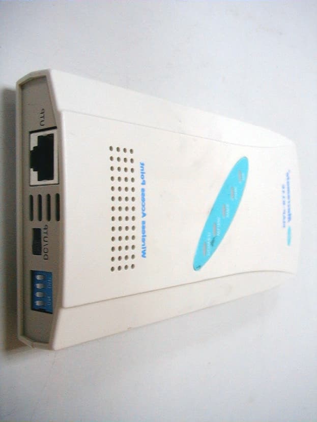 Wireless Access Point - FCC ID LZU-MAP-811E- - Macromate Corp (2)