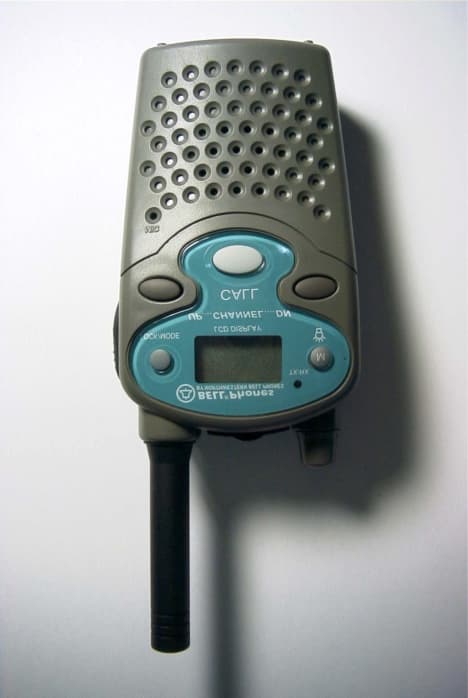 UHF Portable Transceiver - FCC ID LZXFRS99161 - Unical Enterprises Inc