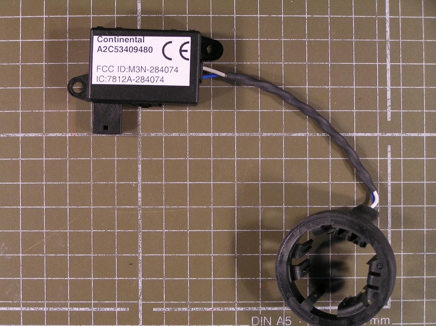 Vehicle Immobilizing System - FCC ID M3N284074 - Continental Automotive Systems, Inc. (2)