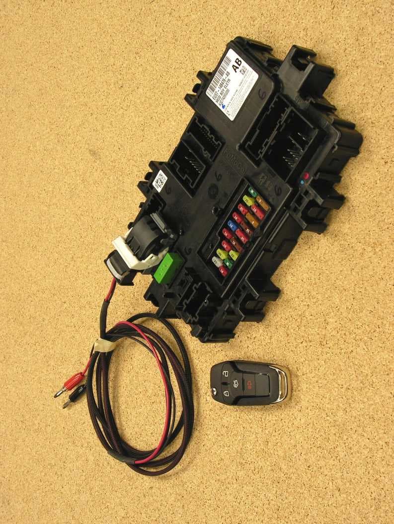 Automotive Keyless Entry Receiver - FCC ID M3N74295202 - Continental Automotive Systems, Inc. (2)