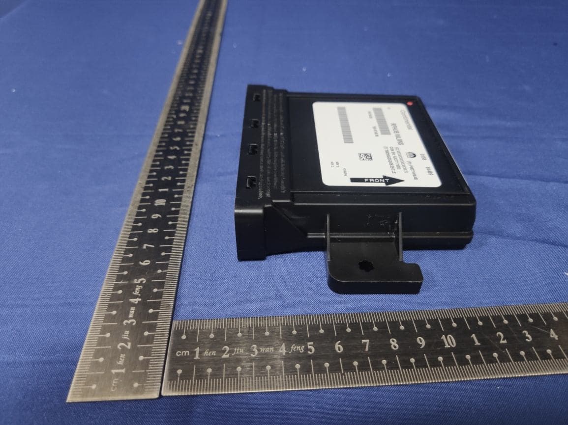 FCA WL/WS PASE System MY 2021 - FCC ID M3NWXRFHM1 - Continental Automotive Systems, Inc. (3)