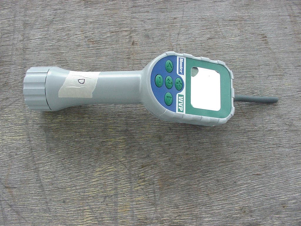 Wireless Valve Programmer - FCC ID M3UWVP - Hunter Industries Inc (3)