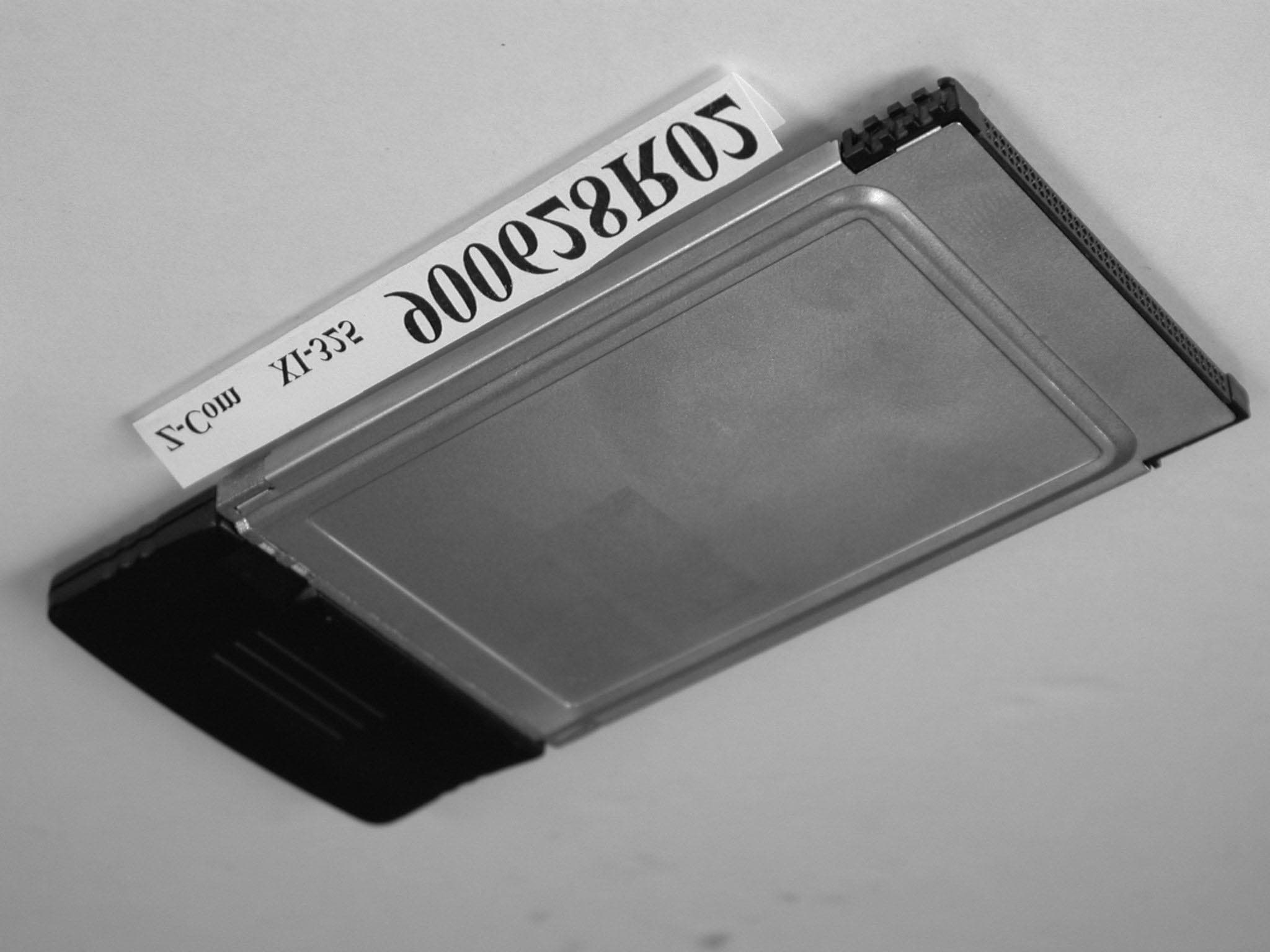 PCMCIA Wireless LAN Card - FCC ID M4Y-000325 - Z Com Inc (4)