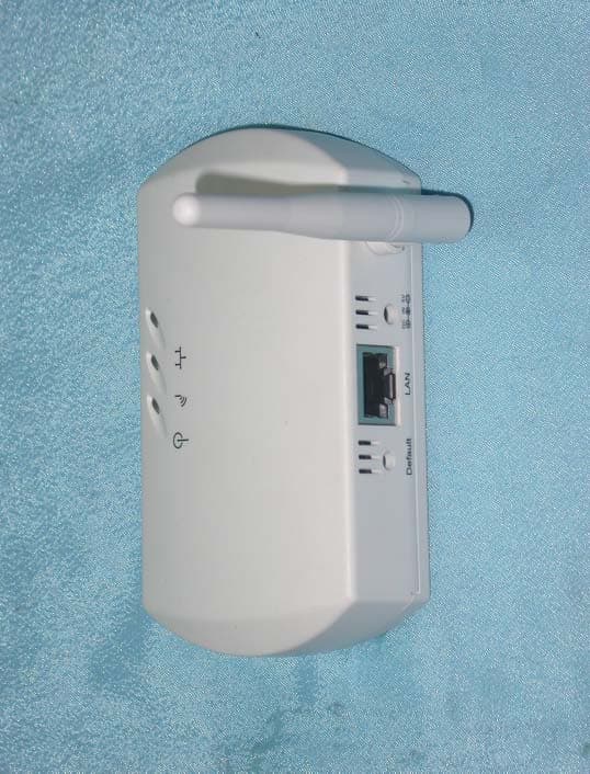 802.11b Wireless LAN Station Adapter/ Access Point - FCC ID M4Y-000580 - Z Com Inc (3)