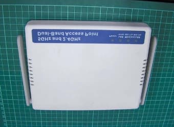 Dual Band Wireless Access Point - FCC ID M4Y-0005850 - Z Com Inc