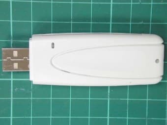 2.4 GHz WLAN USB Dongle - FCC ID M4Y-00735 - Z Com Inc