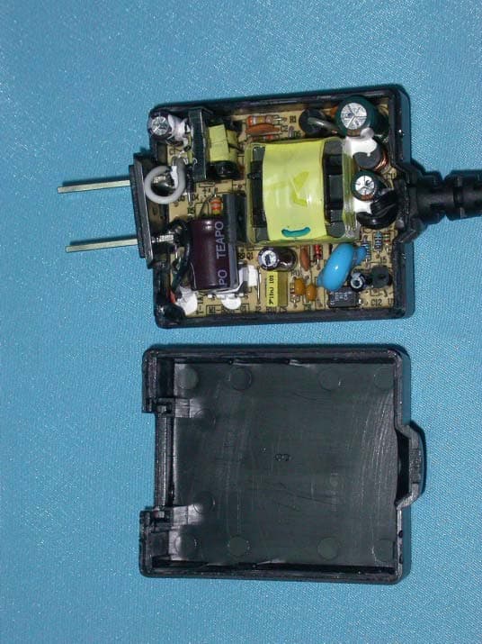 802.11b/g Wireless Station Adapter / Access Point - FCC ID M4Y-04-580 - Z Com Inc (4)