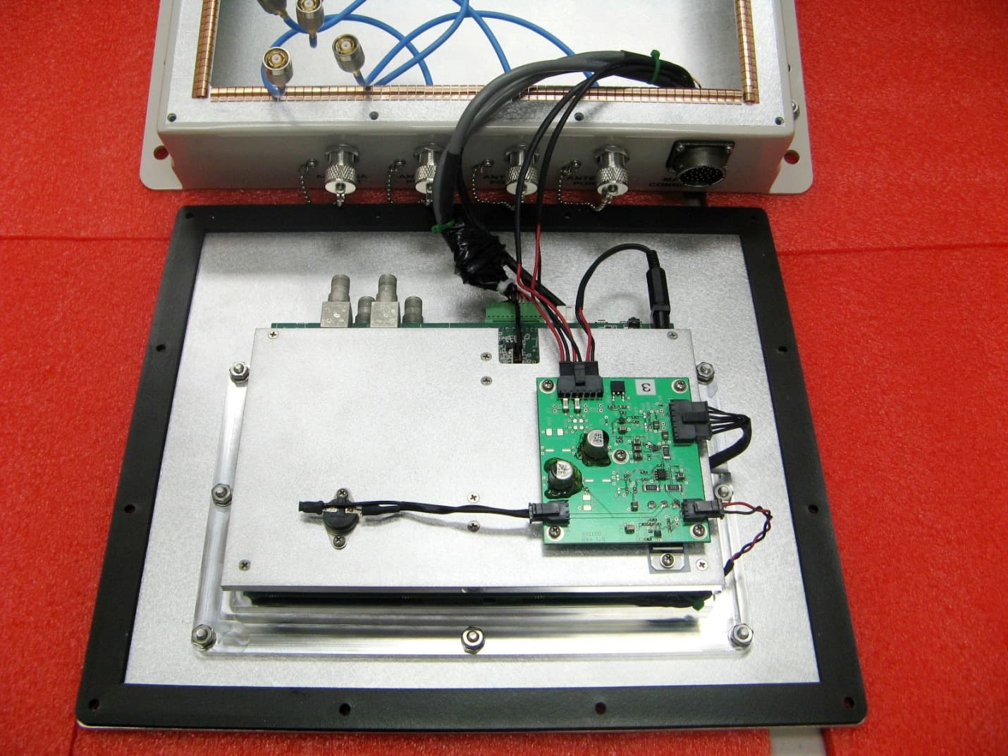 IDentity 6204 (900 MHz) RFID Reader - FCC ID M4ZID6200 - 3M Traffic Safety Systems (4)