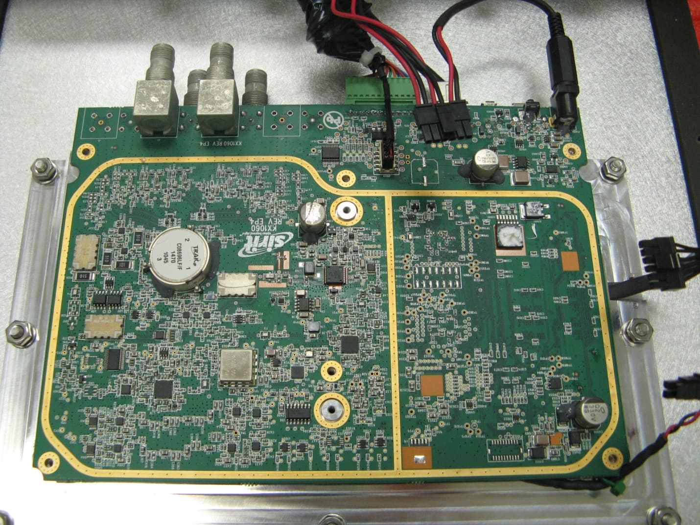 IDentity 6204 (900 MHz) RFID Reader - FCC ID M4ZID6200 - 3M Traffic Safety Systems (2)