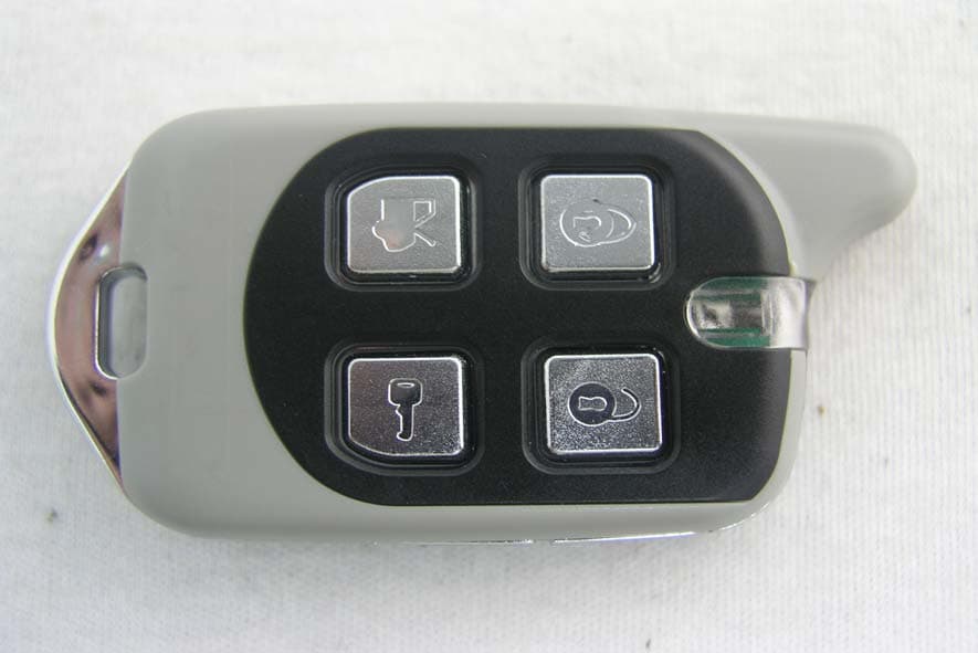 Manually Operated Car Alarm Remote Control - FCC ID M65T605 - Super Nova Co Ltd