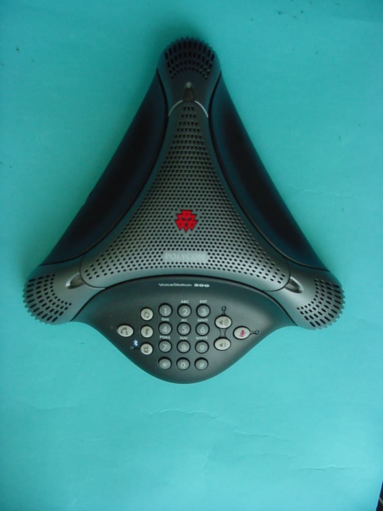 Conference Phone with Bluetooth Transmitter - FCC ID M72-VOICEST - HP Inc.