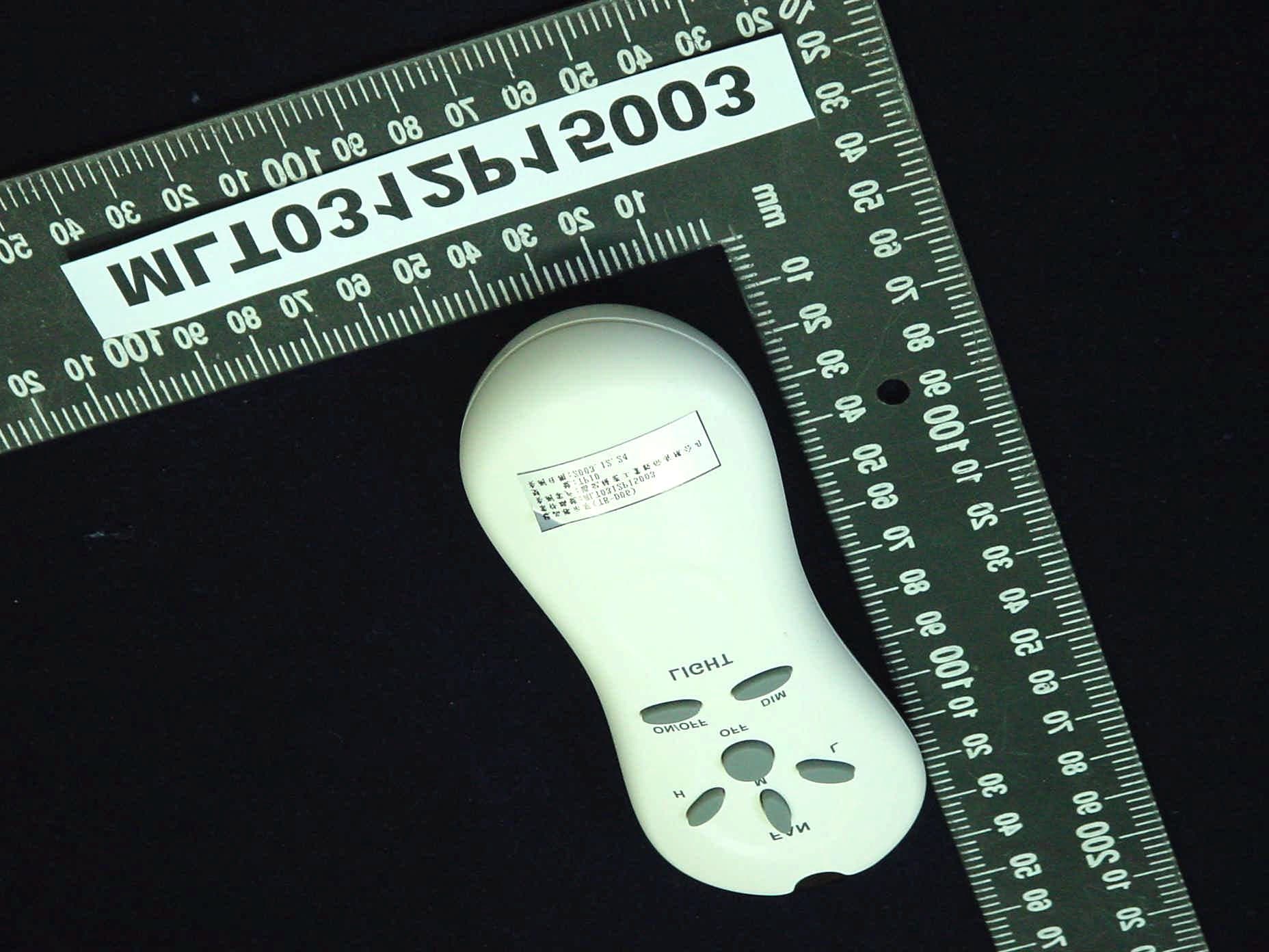 Remote Control Transmitter - FCC ID M8CTP10 - Fego Precision Industrial Co Ltd (3)
