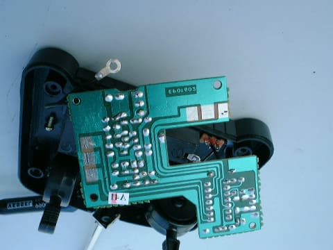 Remote Control Toy Transmitter - FCC ID M8Q3250027 - Ngai Keung Metal & Plastic Manufactory Ltd (1)