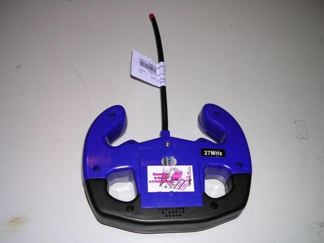 Remote Control Toy Transmitter - FCC ID M8QF8827TX - Ngai Keung Metal & Plastic Manufactory Ltd
