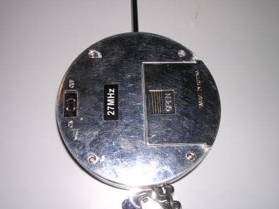 RC Toy Transmitter Medallion - FCC ID M8QF88827TX - Ngai Keung Metal & Plastic Manufactory Ltd