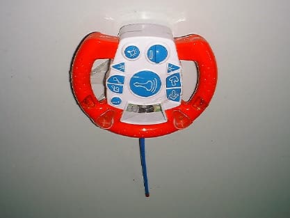 Remote COntrol Toy Transmitter - FCC ID M8QS3227TX - Ngai Keung Metal & Plastic Manufactory Ltd