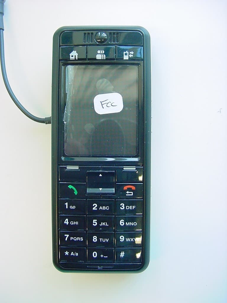 GSM 900/1800/1900 Mobile Phone - FCC ID M9H95EP05S - Sagem Wireless