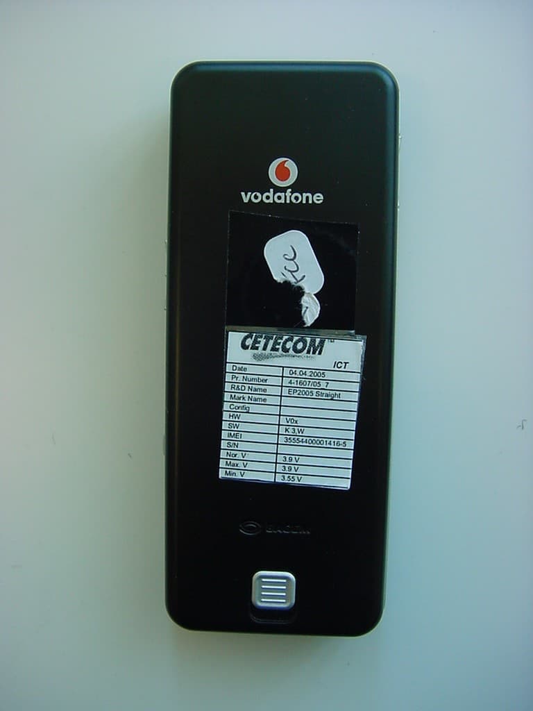 GSM 900/1800/1900 Mobile Phone - FCC ID M9H95EP05S - Sagem Wireless (2)