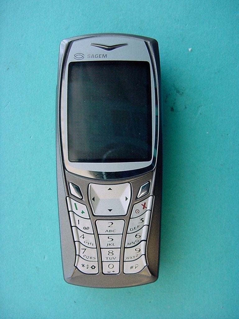 Triple Band GSM/PCS Mobile Phone 900/1800/1900 MHz - FCC ID M9H95H03R3 - Sagem Wireless (2)