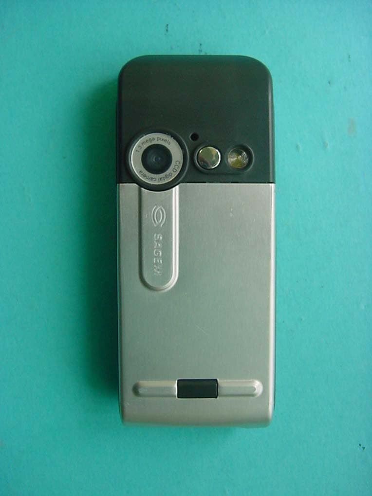 GSM 900/1800/1900 Mobile Phone with Bluetooth - FCC ID M9H95H04 - Sagem Wireless (2)