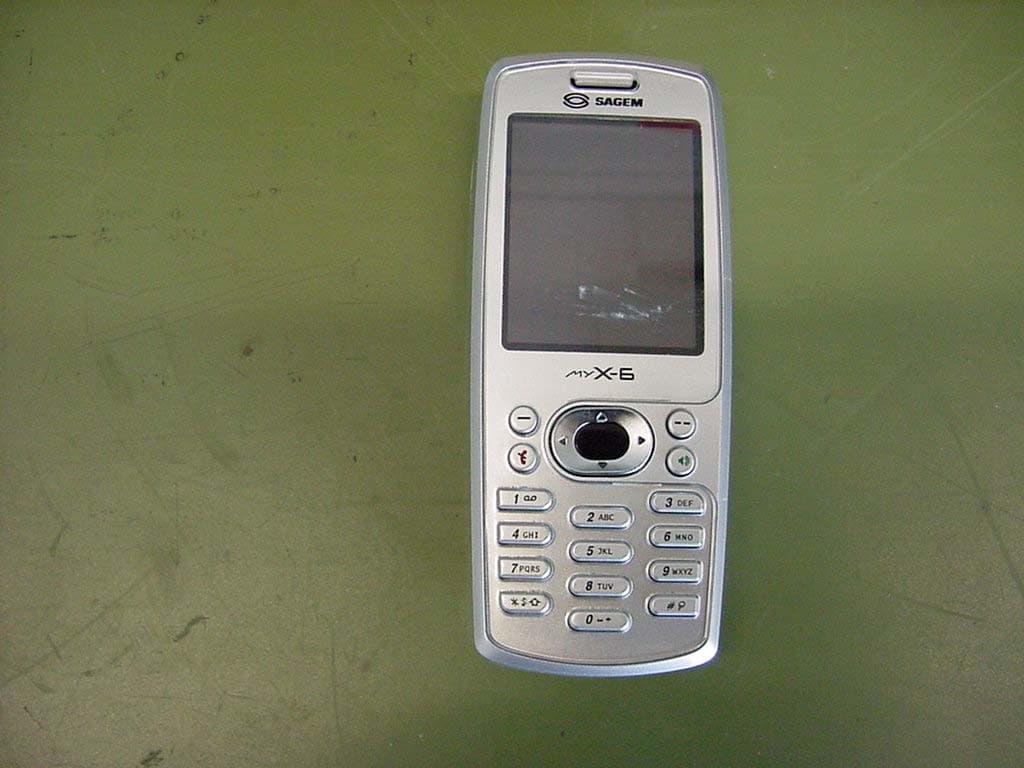 Mobile Phone - FCC ID M9H95H2003 - Sagem Wireless (2)