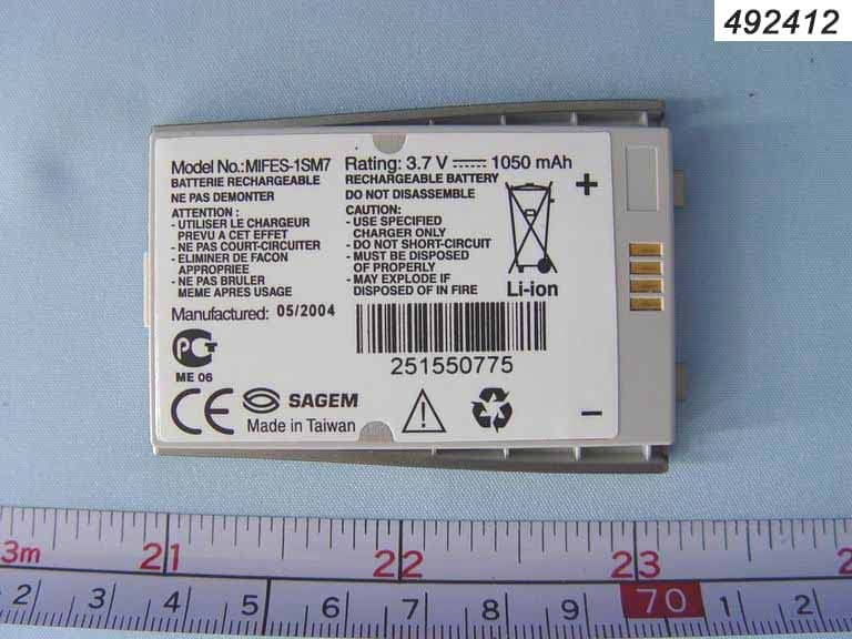 Tri Band GPRS/GSM Phone - FCC ID M9H95S2004 - Sagem Wireless (4)