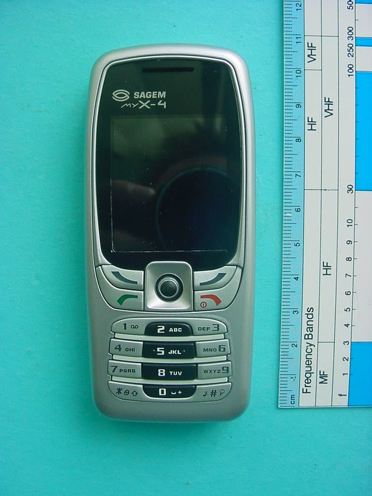 GSM 850/1900 Mobile Phone - FCC ID M9H95X4A - Sagem Wireless
