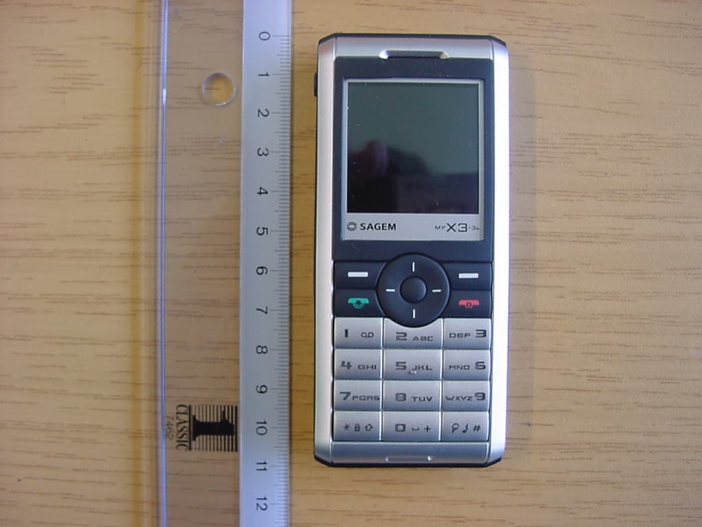 GSM 900/1800/1900 Mobile Phone with BT - FCC ID M9HB2005BO - Sagem Wireless (5)