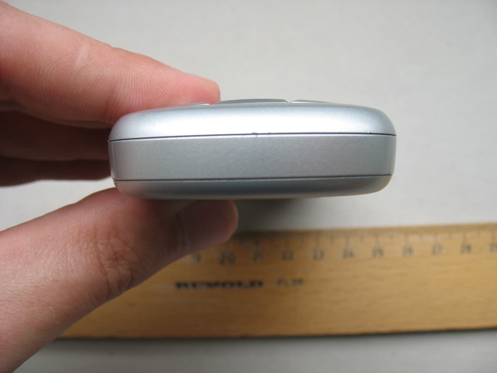 Triple Band GSM 900/1800/1900 MHz Mobile Phone - FCC ID M9HEP2006 - Sagem Wireless (4)