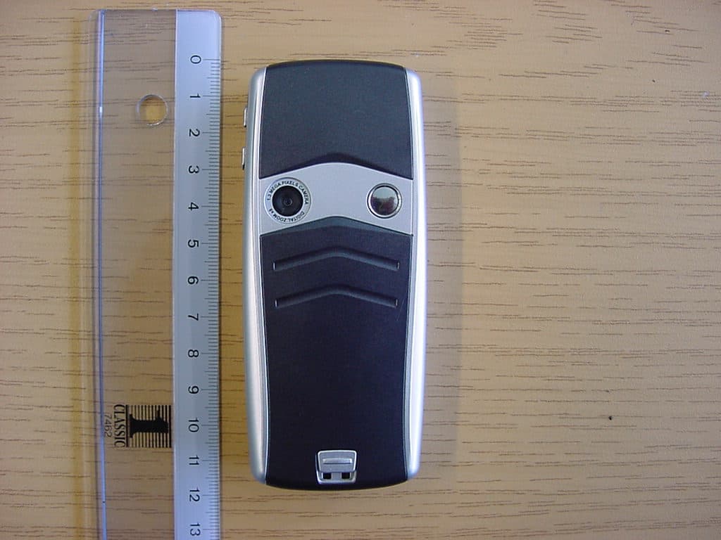 GSM 900/1800/1900 and UMTS Mobile Phone with BT - FCC ID M9HMU2005L - Sagem Wireless