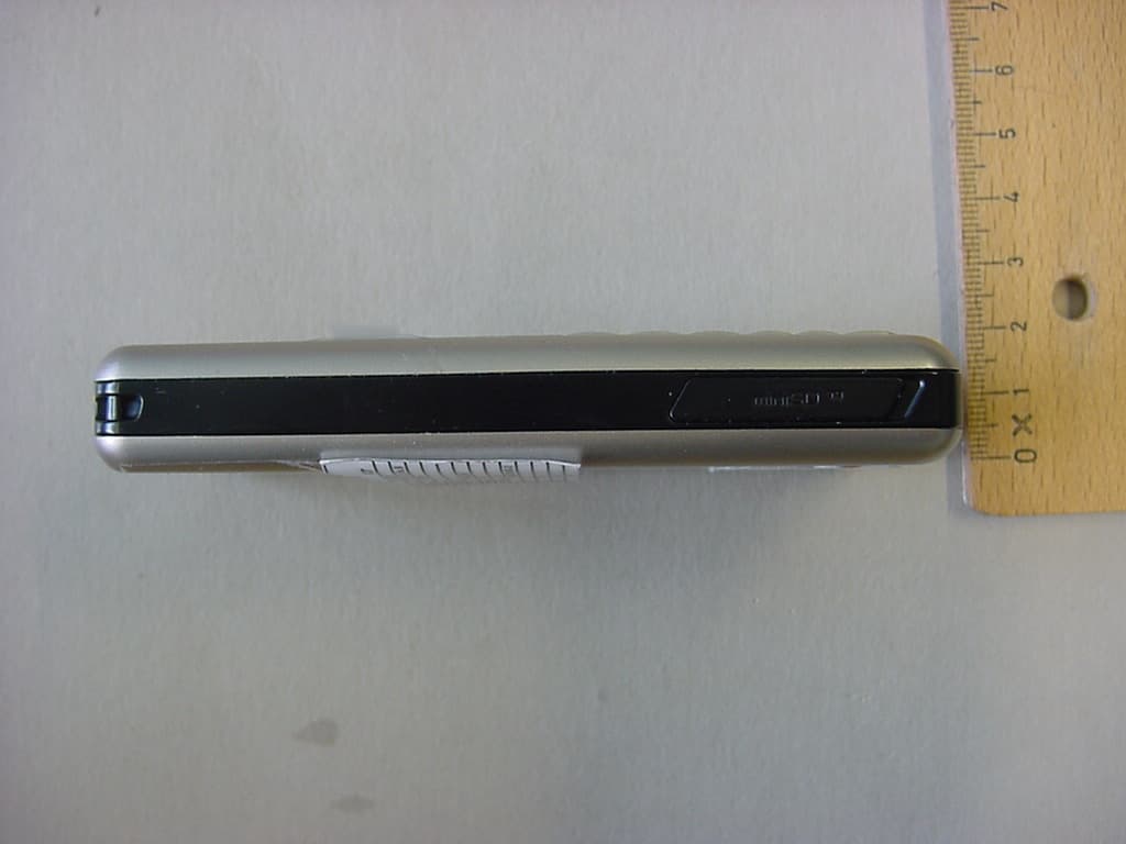 GSM 900/1800/1900 and WCDMA Mobile Phone with BT - FCC ID M9HMU2006V - Sagem Wireless (5)