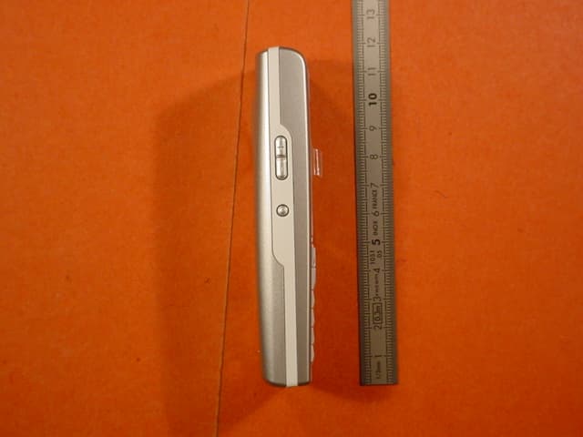 GSM 900/1800/1900 Mobile Phone with Bluetooth - FCC ID M9HMYV76 - Sagem Wireless (2)