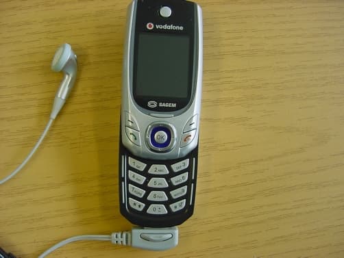 GSM Triple Band 900/1800/1900 MHz Mobile - FCC ID M9HMYZ5 - Sagem Wireless (2)