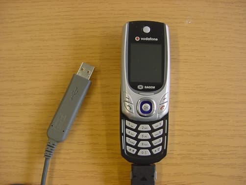 GSM Triple Band 900/1800/1900 MHz Mobile - FCC ID M9HMYZ5 - Sagem Wireless (3)