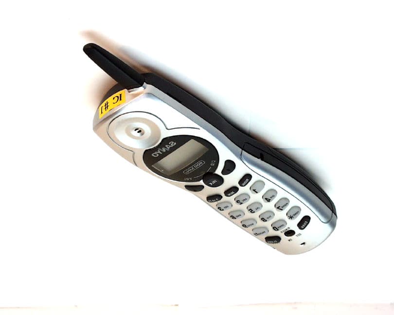 900 MHz Cordless Phone - FCC ID MBH-CLT99XX - Sanyo Canada Inc (2)