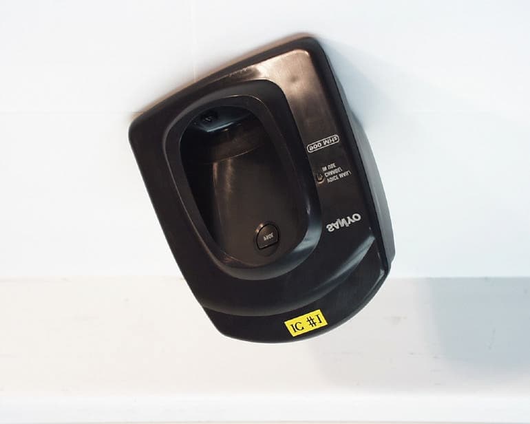 900 MHz Cordless Phone - FCC ID MBH-CLT99XXN - Sanyo Canada Inc (4)
