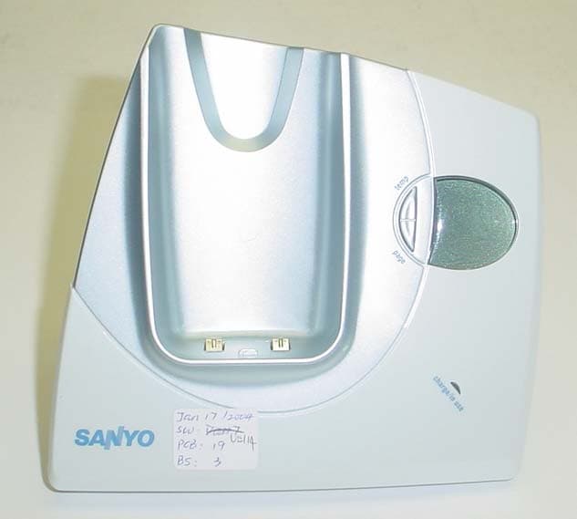 2.4GHz CORDLESS TELEPHONE - FCC ID MBH-CLTWXX - Sanyo Canada Inc (3)