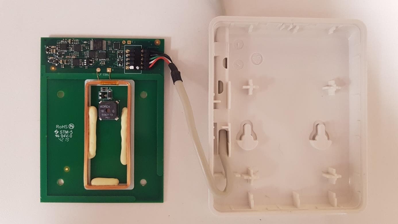 RFID Interface Reader - FCC ID MBPUT3720F-01 - Identiv, Inc
