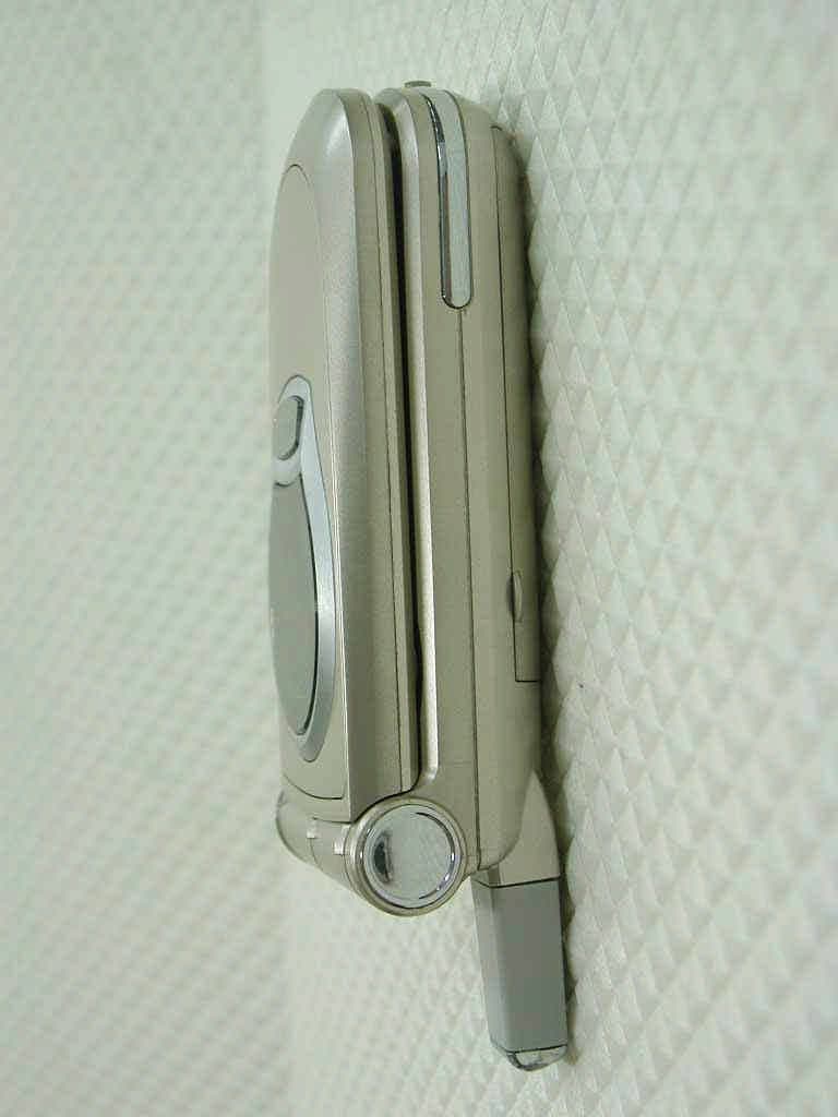 Dual-Band GSM Phone - FCC ID MC6TDG-7050 - Telson Electronics Co Ltd (5)