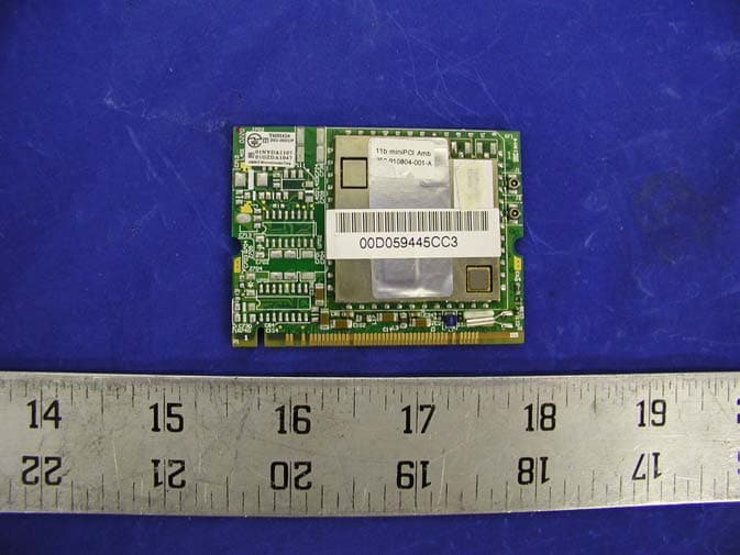 Laptop PC with Wireless LAN Card - FCC ID MCL-T60H42400 - HON HAI Precision Ind. Co., Ltd. (4)