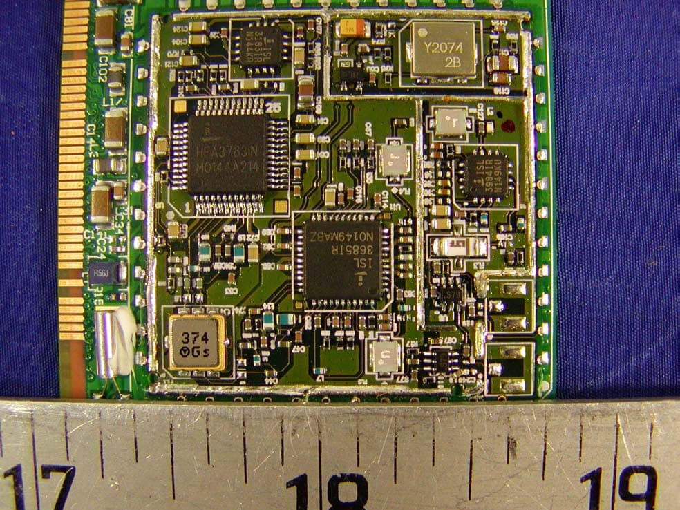 WLAN 802.11b Card - FCC ID MCLT60H418 - HON HAI Precision Ind. Co., Ltd. (2)