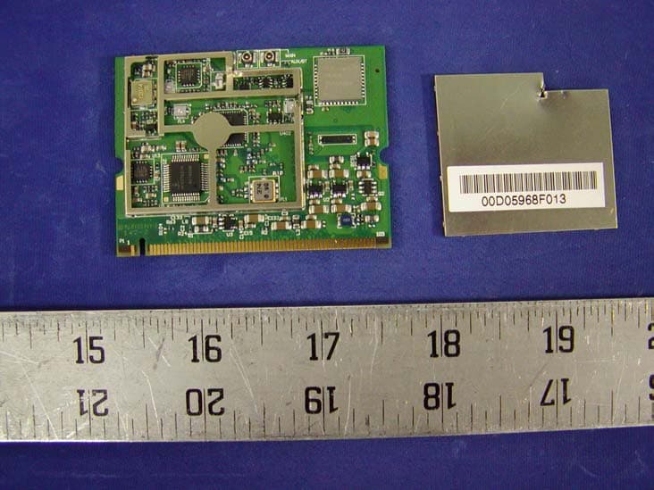 Bluetooth and 802.11b Combo Module - FCC ID MCLT60H563 - HON HAI Precision Ind. Co., Ltd. (2)