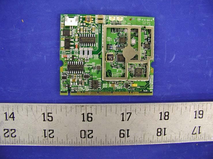 WLAN/Modem Combo Card - FCC ID MCLT60H570 - HON HAI Precision Ind. Co., Ltd. (2)