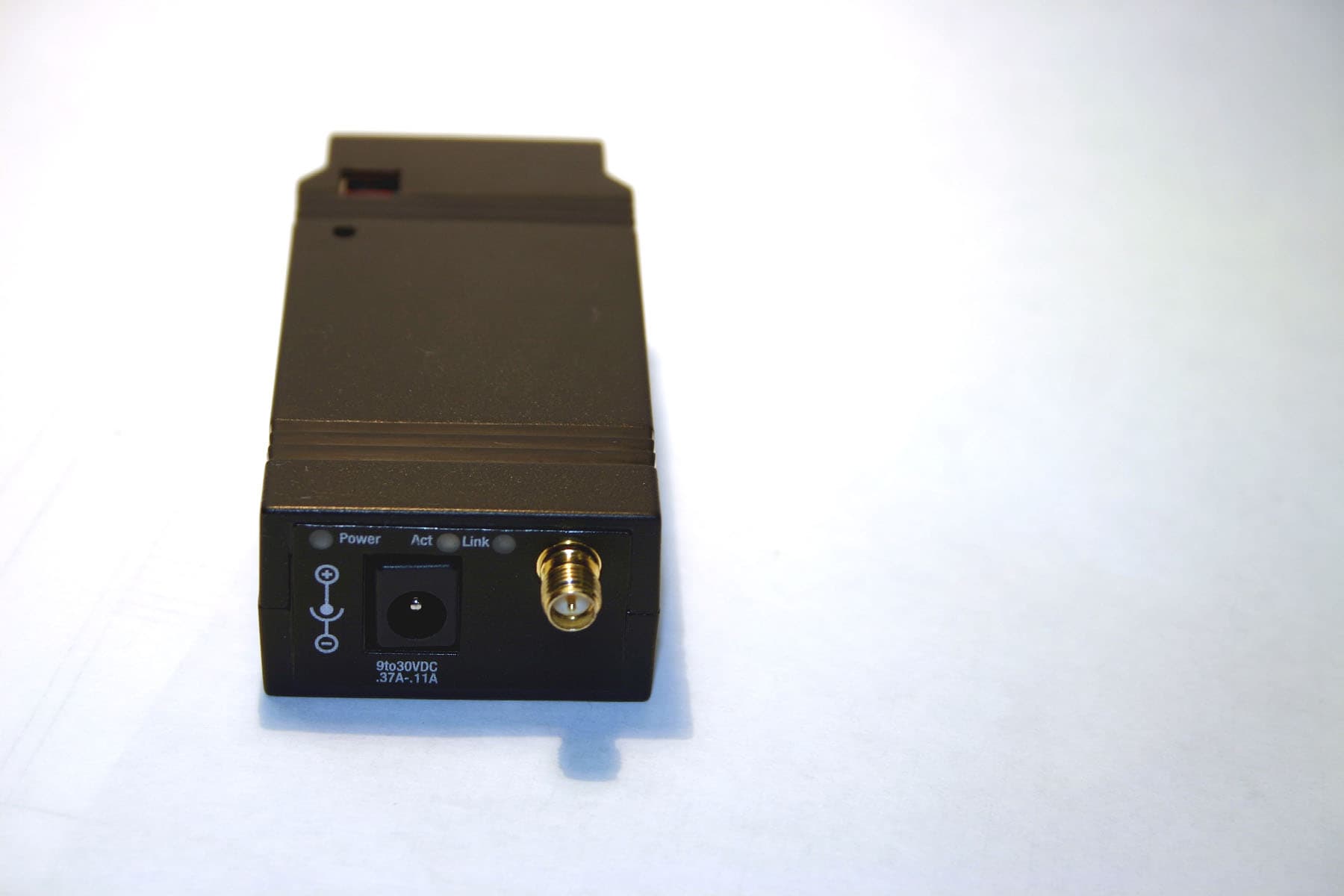 802.11b transceiver to serial converter - FCC ID MCQ-50M1312 - Digi International Inc (2)