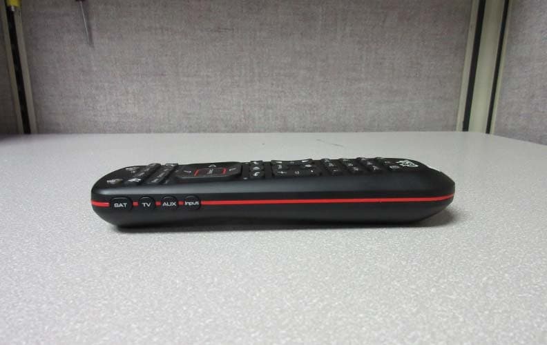 EchoStar 52.0 Melbourne 2014 - FCC ID MG3-2024 - Universal Electronics Inc (5)