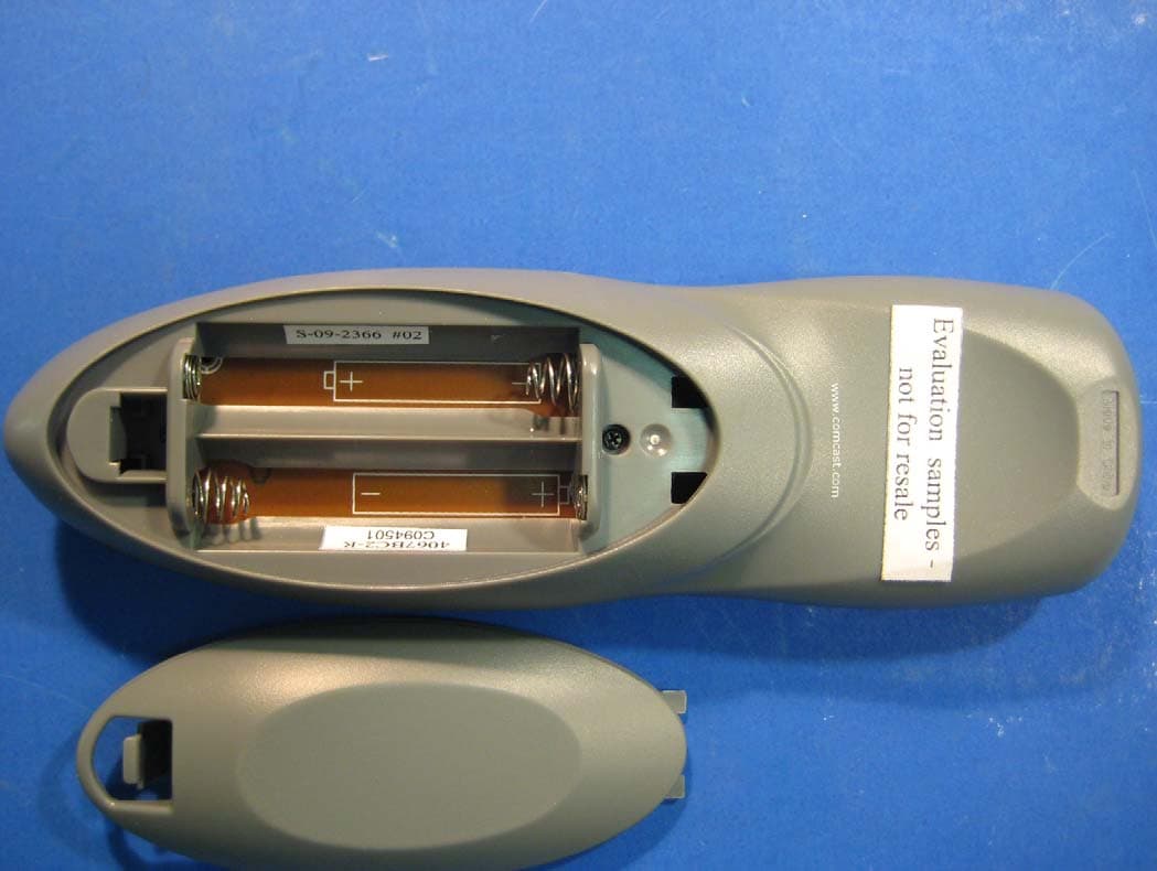 Comcast DTA RF4CE 2 Device 2010 - FCC ID MG3-4067 - Universal Electronics Inc (2)