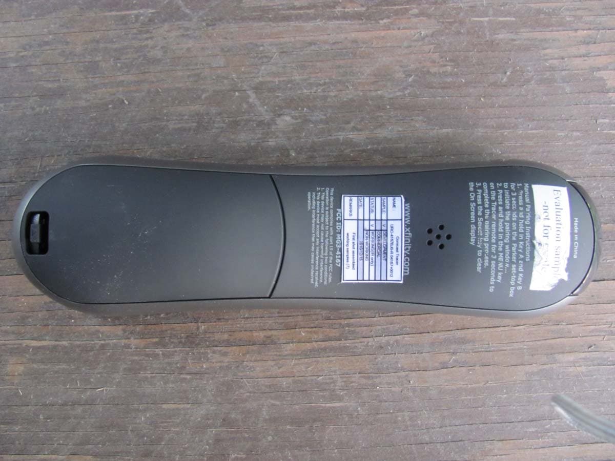 Comcast Tracer RF4CE Remote 2010 - FCC ID MG3-4167 - Universal Electronics Inc (4)