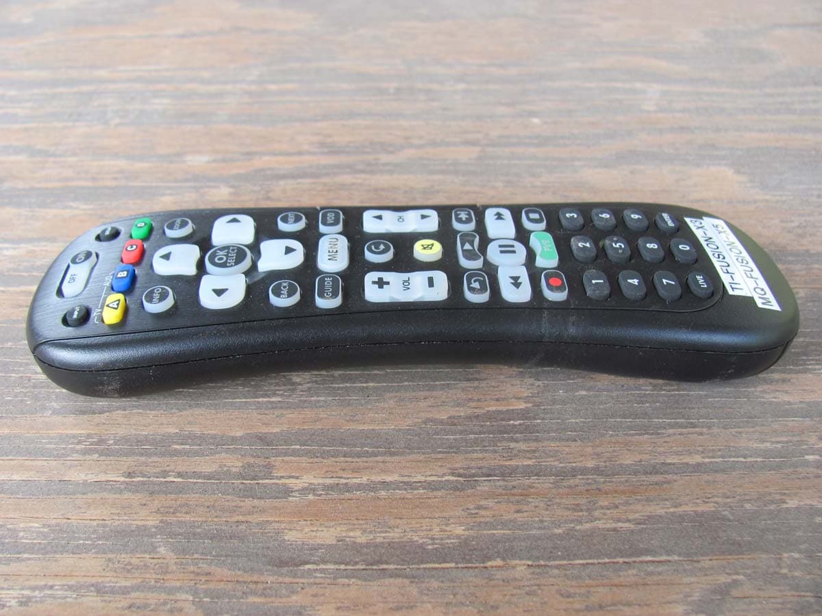 UEI Fusion Plus QWERTY KB Remote 2012 - FCC ID MG3-5110 - Universal Electronics Inc (3)